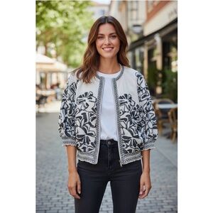 Chicos Black White Floral Embroidered 100% Linen Bomber Jacket Resortwear‎ M